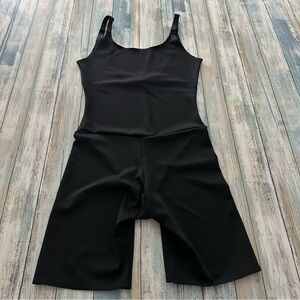 Shapewear Bodysuit MEDIUM Tummy Control Mid-Thigh Full Body Shaper Black